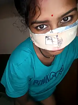 Snapshot of juhi06 chatting on April 11, 2026, 6:12 pm juhi06 online show from April 11, 2026, 6:12 pm