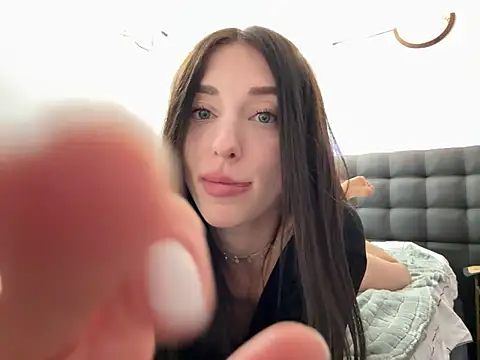 Alice Arwen online show from March 20, 2025, 4:53 pm