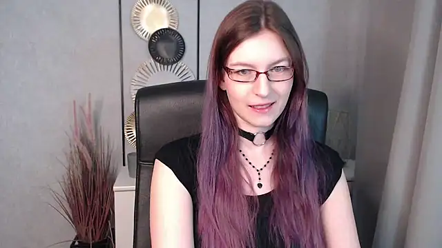 Snapshot of emmaxDelight chatting on December 11, 2024, 6:25 am emmaxDelight online show from December 11, 2024, 6:25 am