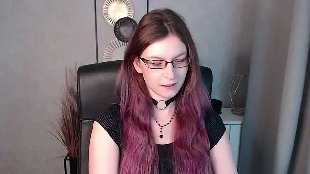 Snapshot of emmaxDelight chatting on December 31, 2024, 6:27 am emmaxDelight online show from December 31, 2024, 6:27 am