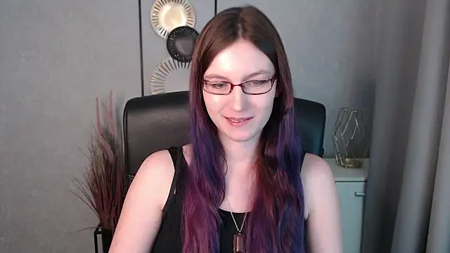 Snapshot of emmaxDelight chatting on January 2, 2025, 10:16 am emmaxDelight online show from January 2, 2025, 10:16 am