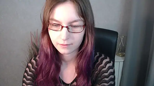 Snapshot of emmaxDelight chatting on January 15, 2025, 9:35 am emmaxDelight online show from January 15, 2025, 9:35 am