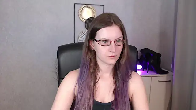 Snapshot of emmaxDelight chatting on September 10, 2025, 7:19 am emmaxDelight online show from September 10, 2025, 7:19 am
