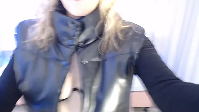 zoe jones13 online show from January 14, 2026, 3:12 am