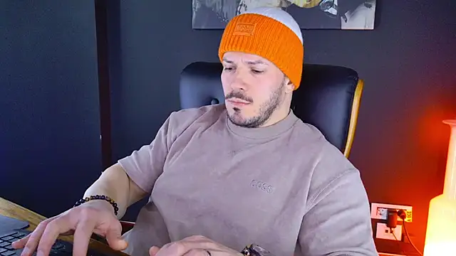 AngeloEric online show from January 20, 2025, 11:45 am