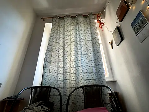 Snapshot of lostile8 chatting on November 4, 2025, 10:36 am lostile8 online show from November 4, 2025, 10:36 am