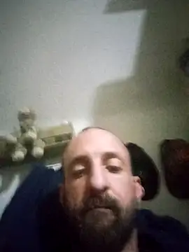 Snapshot of armdy371 chatting on April 22, 2026, 2:36 am armdy371 online show from April 22, 2026, 2:36 am