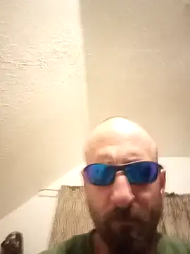Snapshot of armdy371 chatting on May 2, 2026, 4:28 am armdy371 online show from May 2, 2026, 4:28 am