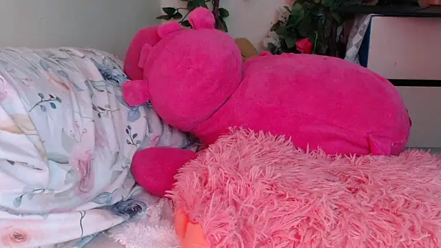 Snapshot of Gianna_cute_ chatting on September 9, 2025, 11:04 pm Gianna cute online show from September 9, 2025, 11:04 pm