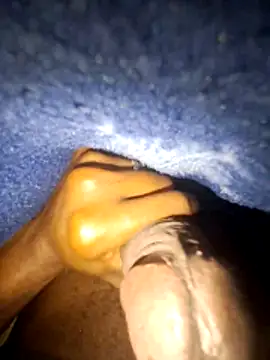 RovingAlcove online show from April 3, 2026, 11:52 am