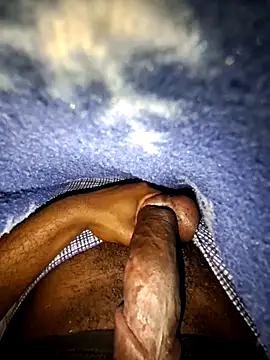 RovingAlcove online show from April 5, 2026, 11:46 pm