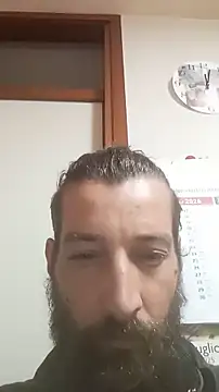 Snapshot of Dogui19854 chatting on July 4, 2026, 10:05 pm Dogui19854 online show from July 4, 2026, 10:05 pm