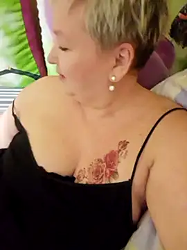 ForgetMeNot50 online show from February 21, 2025, 11:43 pm