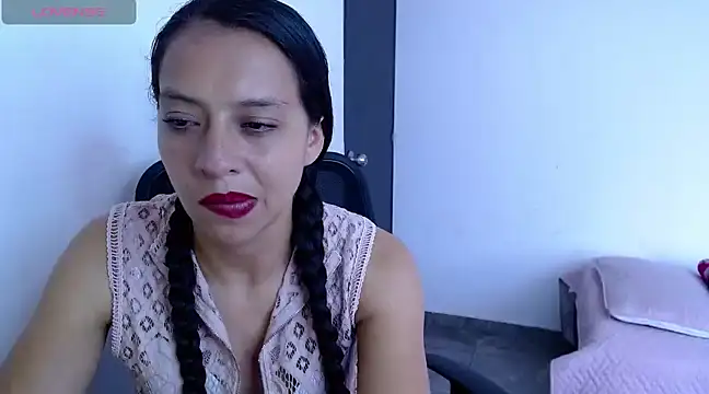 loren3124 online show from March 21, 2025, 5:45 pm