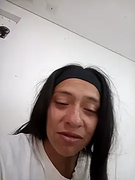 loren3124 online show from April 21, 2026, 5:06 pm