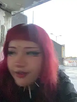 toky doll online show from February 13, 2025, 11:15 pm