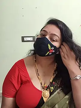 neelu-hoty online show from October 30, 2025, 2:29 pm