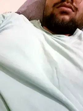 yourdreamman0705 online show from January 18, 2025, 7:58 pm