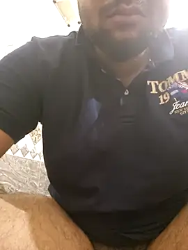 yourdreamman0705 online show from January 20, 2025, 2:32 am