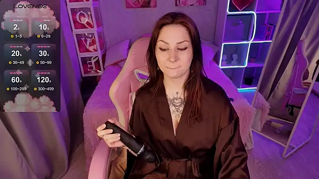 Dina dee online show from March 23, 2026, 3:21 am