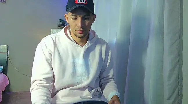 Snapshot of Jeff_Kent2 chatting on January 25, 2025, 2:03 pm Jeff Kent2 online show from January 25, 2025, 2:03 pm