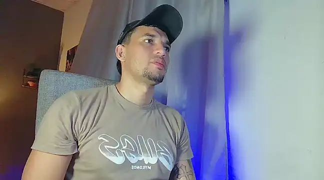 Snapshot of Jeff_Kent2 chatting on February 4, 2025, 4:15 am Jeff Kent2 online show from February 4, 2025, 4:15 am