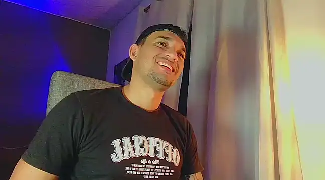 Snapshot of Jeff_Kent2 chatting on March 2, 2025, 1:47 am Jeff Kent2 online show from March 2, 2025, 1:47 am