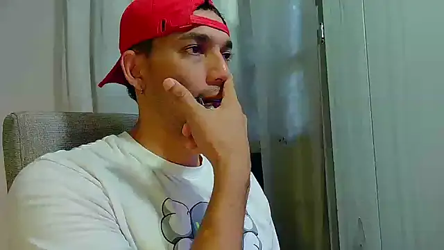 Snapshot of Jeff_Kent2 chatting on October 15, 2025, 5:13 pm Jeff Kent2 online show from October 15, 2025, 5:13 pm