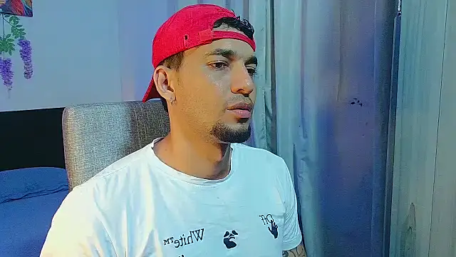 Snapshot of Jeff_Kent2 chatting on October 23, 2025, 11:24 pm Jeff Kent2 online show from October 23, 2025, 11:24 pm