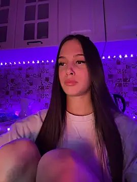 EricaWalls online show from December 13, 2024, 3:27 am