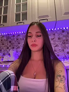 EricaWalls online show from December 22, 2024, 12:50 am