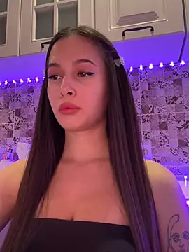 EricaWalls online show from December 26, 2024, 9:04 pm