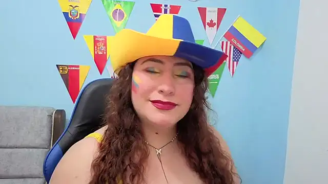 catalina boobs online show from June 18, 2026, 12:33 am