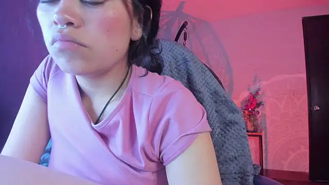 Snapshot of vanelope11 chatting on January 27, 2025, 12:54 am vanelope11 online show from January 27, 2025, 12:54 am