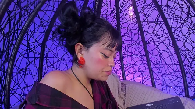 Snapshot of vanelope11 chatting on February 7, 2025, 1:25 am vanelope11 online show from February 7, 2025, 1:25 am