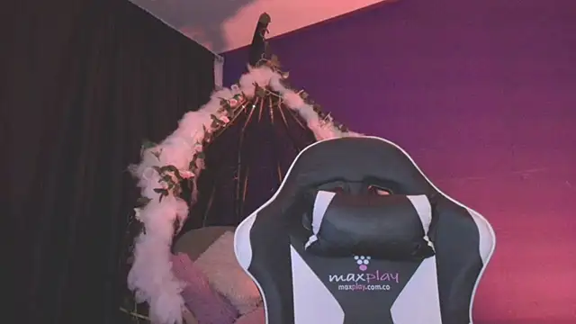 Snapshot of vanelope11 chatting on September 28, 2025, 7:25 am vanelope11 online show from September 28, 2025, 7:25 am