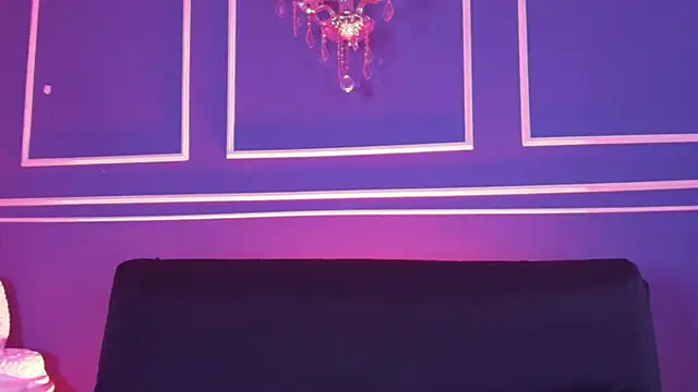 Snapshot of vanelope11 chatting on February 21, 2026, 2:12 am vanelope11 online show from February 21, 2026, 2:12 am