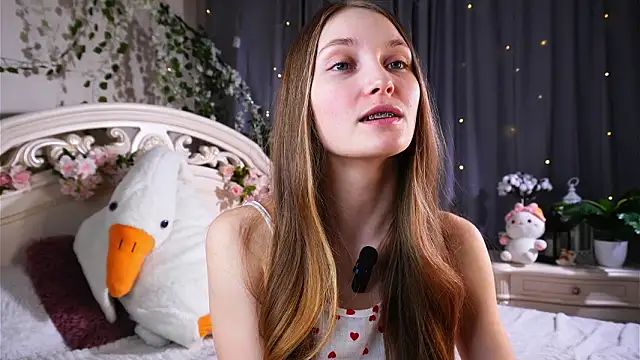 MonaEldon online show from March 10, 2026, 3:00 am