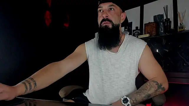 axxelrich  online show from October 13, 2025, 4:01 am