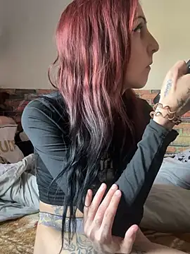 kriszy baby online show from February 19, 2025, 8:22 am