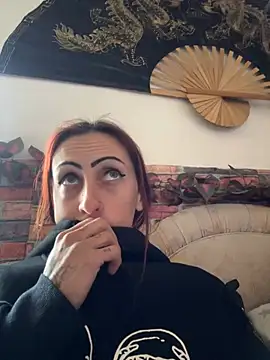 kriszy baby online show from March 20, 2025, 9:04 am