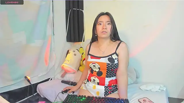 litle mily  online show from April 14, 2026, 9:54 pm