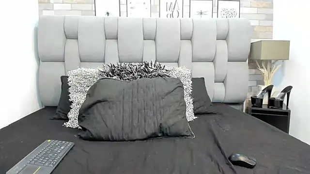 Snapshot of KariinaTaylor chatting on June 30, 2026, 6:09 pm KariinaTaylor online show from June 30, 2026, 6:09 pm