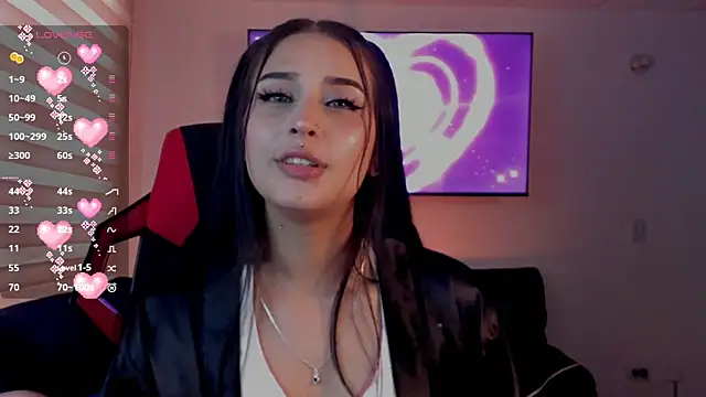 Charlotte greys online show from November 10, 2025, 8:41 pm