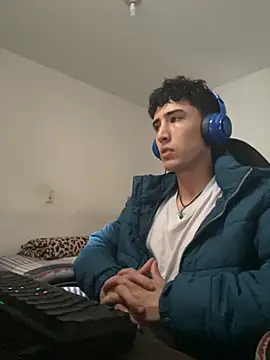 gojo satoru 18 online show from October 14, 2025, 3:35 pm