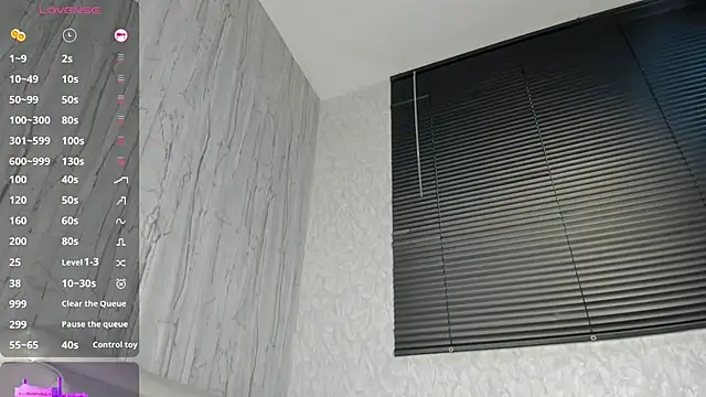 Laross25 online show from September 9, 2025, 8:08 pm