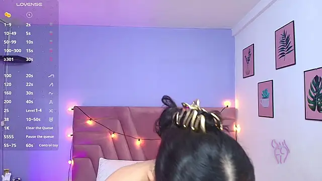 Beautifulskinny18 online show from February 25, 2025, 7:36 pm