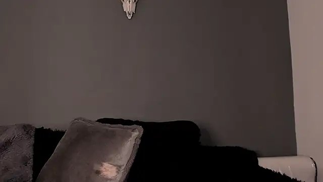 Aliz01 online show from December 24, 2024, 2:10 am