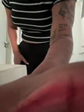 Snapshot of Palomasoouzaaak chatting on February 12, 2026, 9:59 am Palomasoouzaaak online show from February 12, 2026, 9:59 am