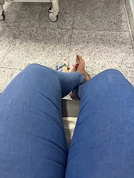 Snapshot of Palomasoouzaaak chatting on February 26, 2026, 2:27 pm Palomasoouzaaak online show from February 26, 2026, 2:27 pm